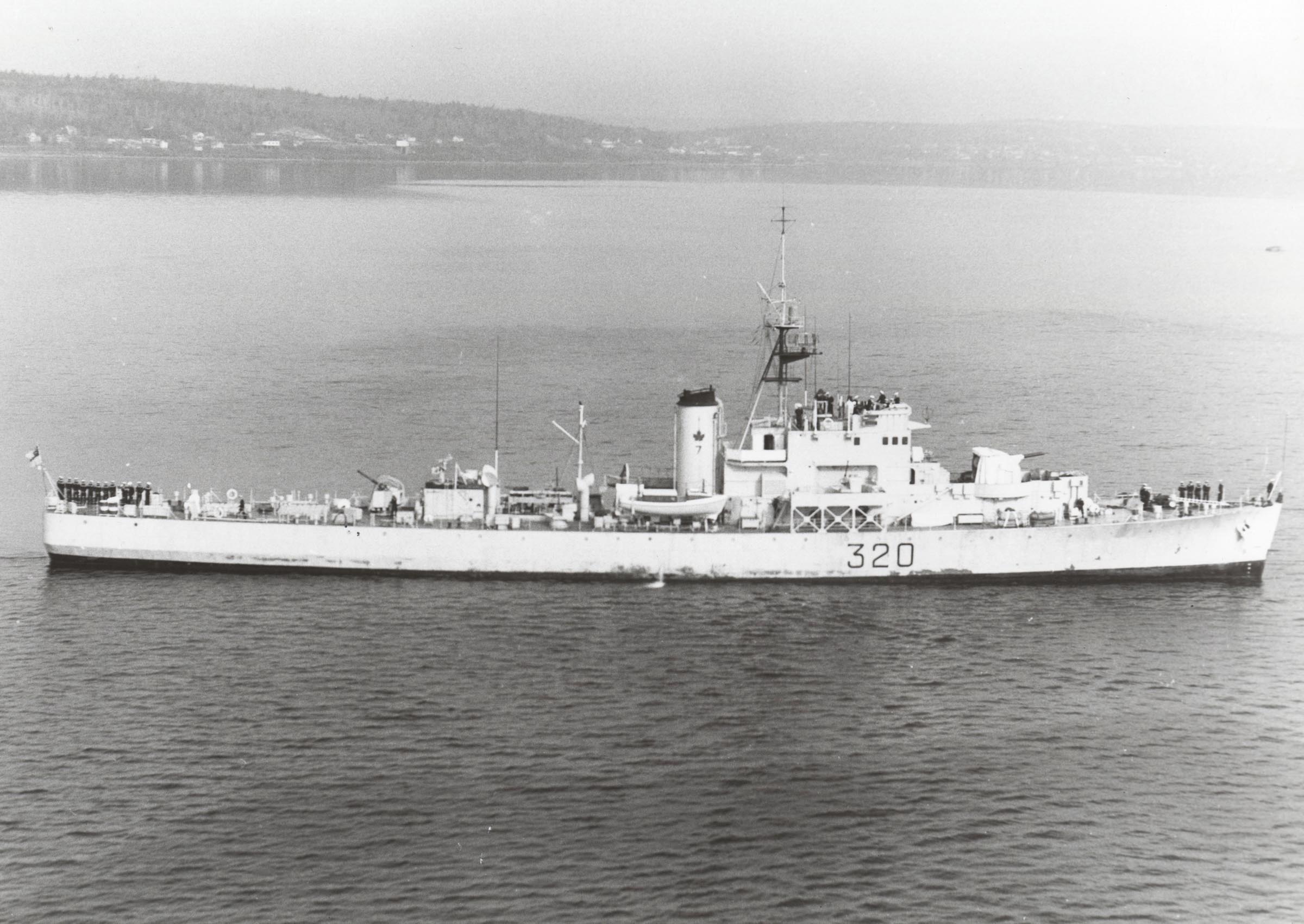 Post-war HMCS VICTORIAVILLE (Prestonian Class)