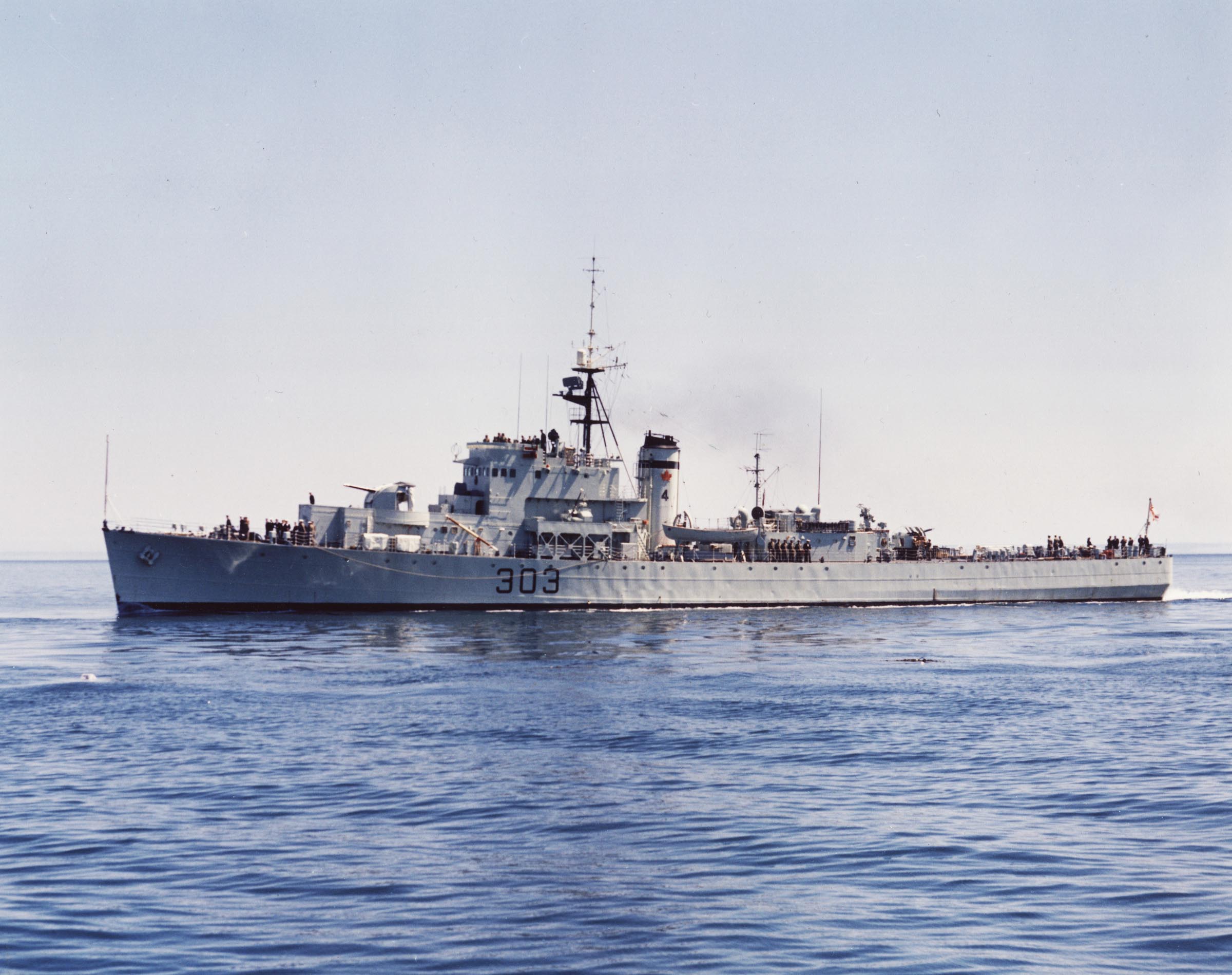 Post-war HMCS BEACON HILL (Prestonian Class)