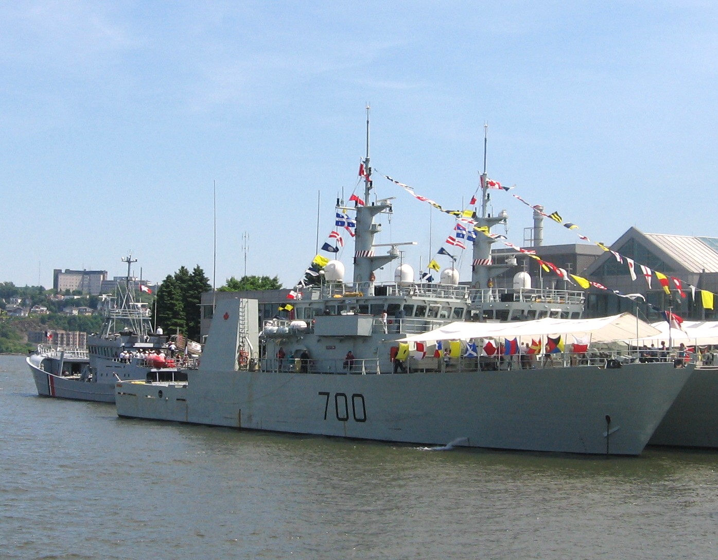 HMCS Kingston (2010) (Wikipedia: Charny)