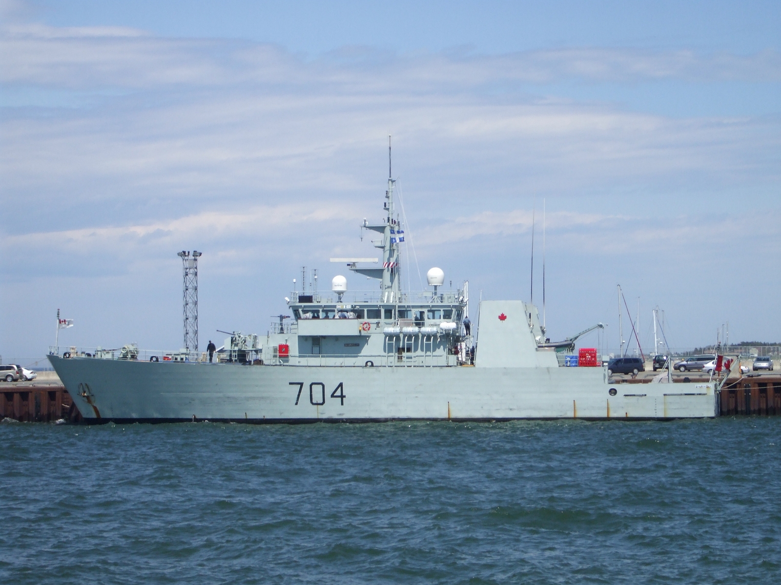 HMCS Shawinigan at Rimouski, Quebec, June 5, 2009. (Wikimedia commons user: Alcide55)