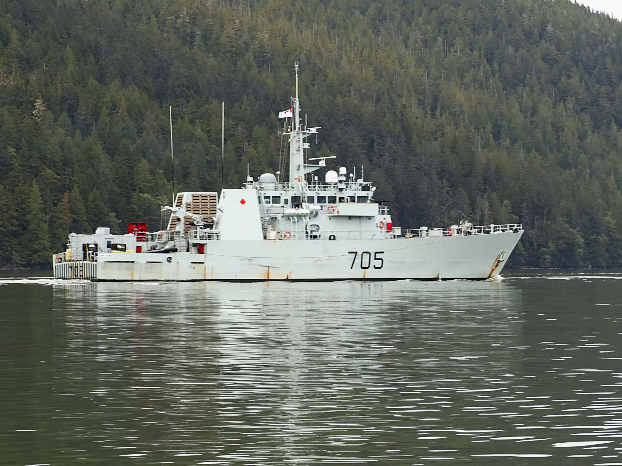 HMCS Whitehorse on Patrol in Arthur Passage, British Columbia, September 3, 2020. (Wikimedia commons user: Extemporalist)