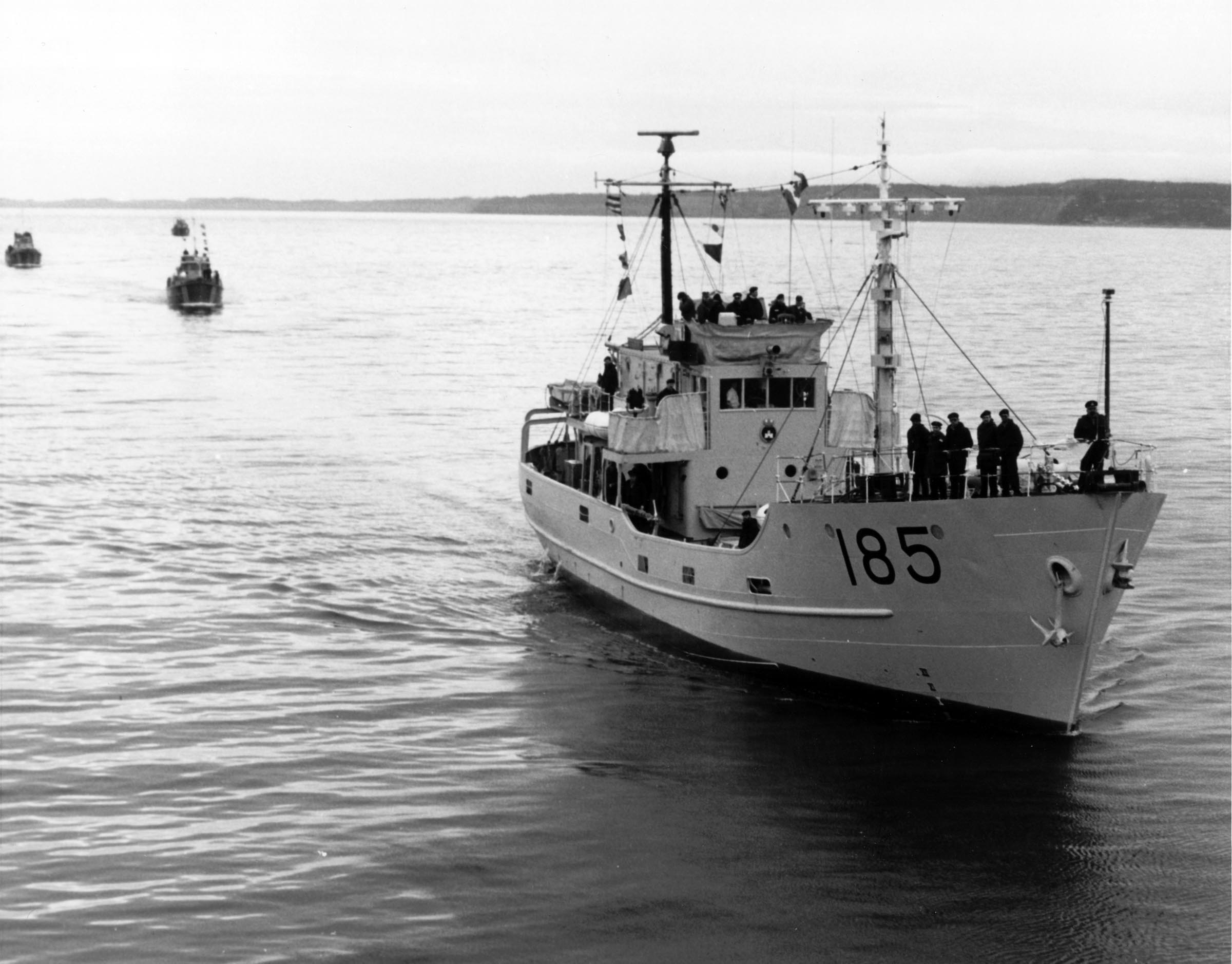 PORTE QUEBEC leading.