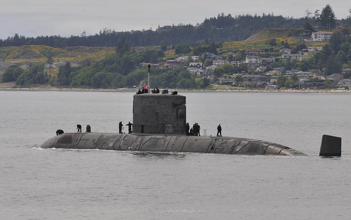 HMCS CORNER BROOK (DND photo)